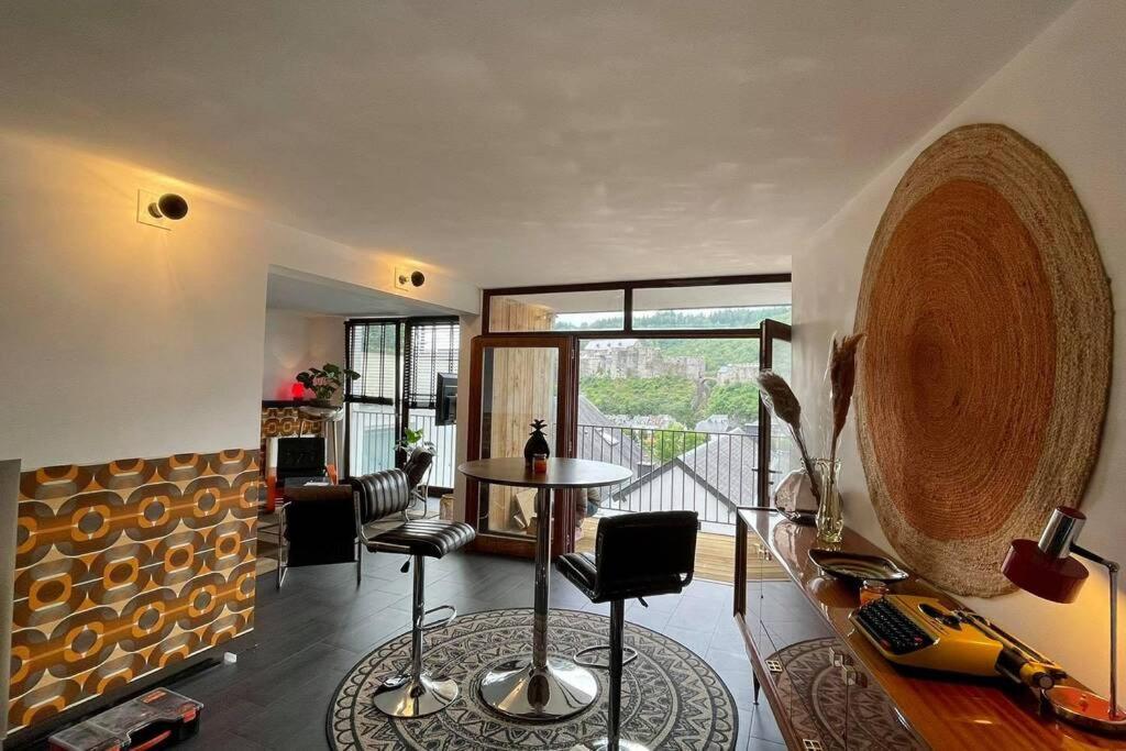 A Bouillon, Appartement Vintage Vue Sur Le Chateau Exterior photo
