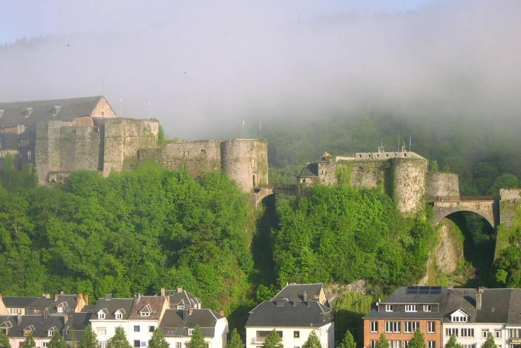 A Bouillon, Appartement Vintage Vue Sur Le Chateau Exterior photo