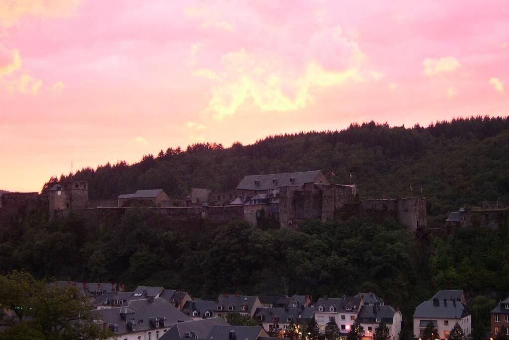 A Bouillon, Appartement Vintage Vue Sur Le Chateau Exterior photo